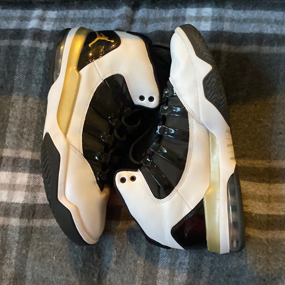 Jordan Max Aura